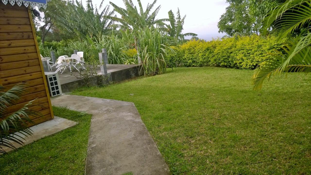 Les Bungalows Du Mont-Auban Sainte-Clotilde エクステリア 写真