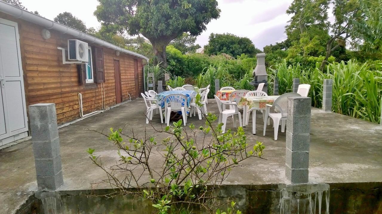 Les Bungalows Du Mont-Auban Sainte-Clotilde エクステリア 写真